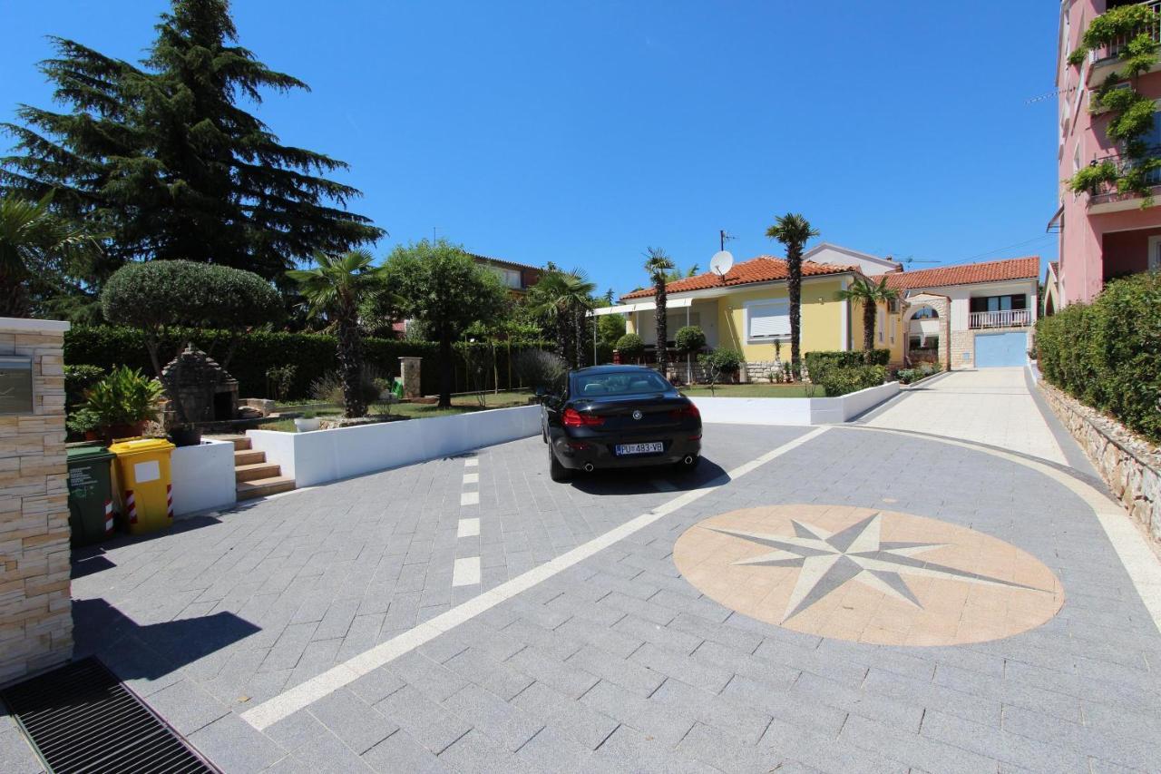 Apartments Knezovic Ρόβινι Εξωτερικό φωτογραφία
