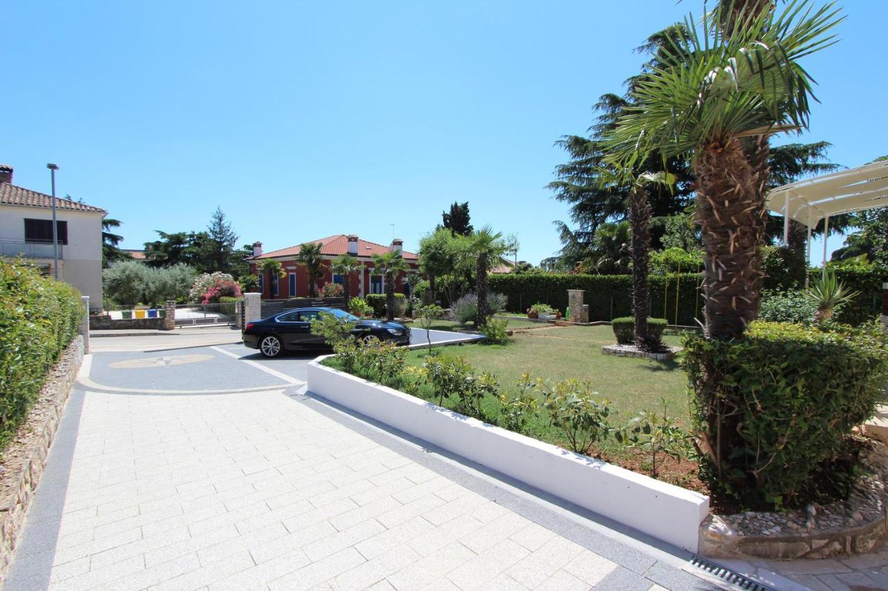 Apartments Knezovic Ρόβινι Εξωτερικό φωτογραφία