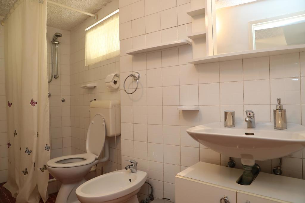 Apartments Knezovic Ρόβινι Εξωτερικό φωτογραφία