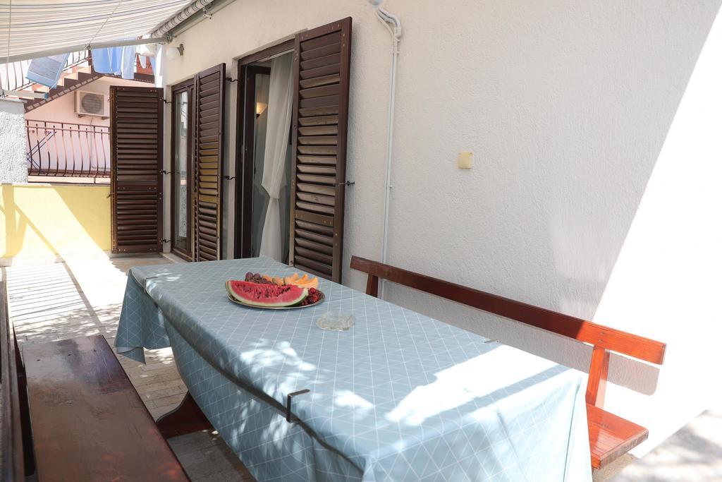 Apartments Knezovic Ρόβινι Δωμάτιο φωτογραφία
